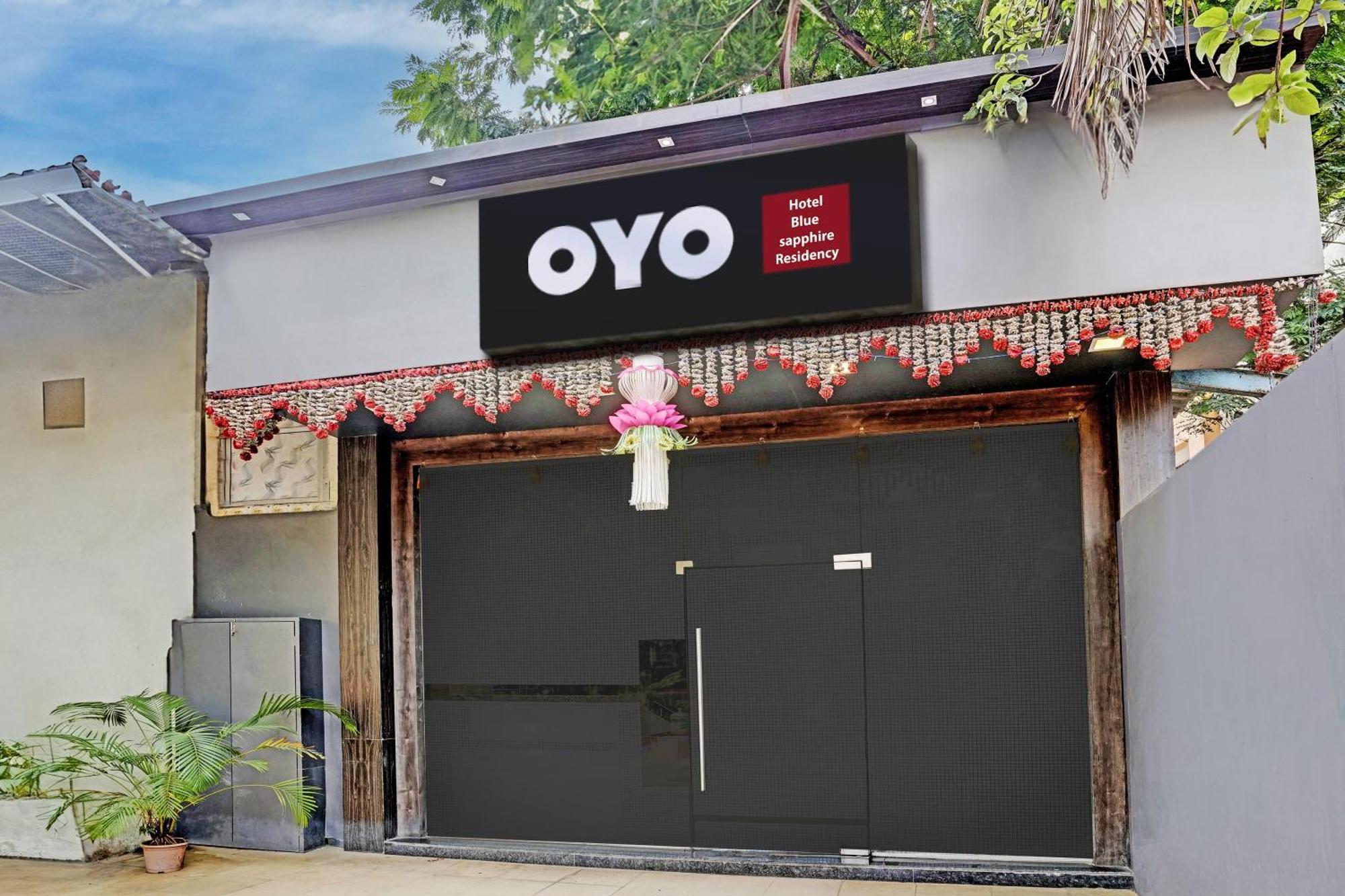 Oyo Hotel Blue Sapphire Residency Near Chhatrapati Shivaji International Airport ムンバイ エクステリア 写真
